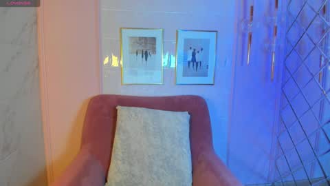 Anita online show from December 2024 08:58:01 PM