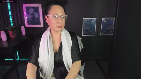 Anita online show from January 2025 04:58:02 AM