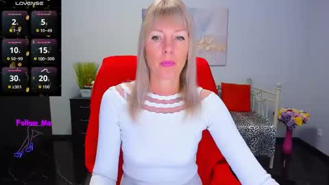 Anita online show from October 2025 05:52:02 AM