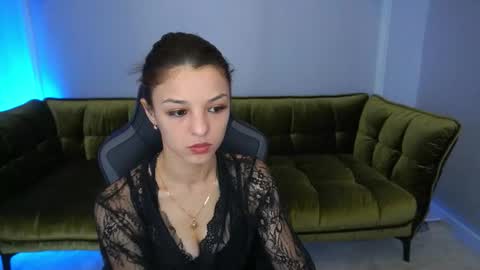 Anita online show from September 2025 05:56:01 AM