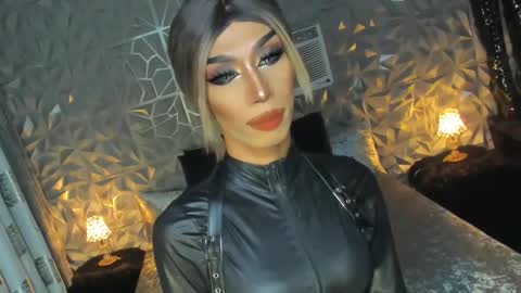 Snapshot of anitacruisze chatting on January 2025 12:46:02 PM Miss Ann online show from January 2025 12:46:02 PM