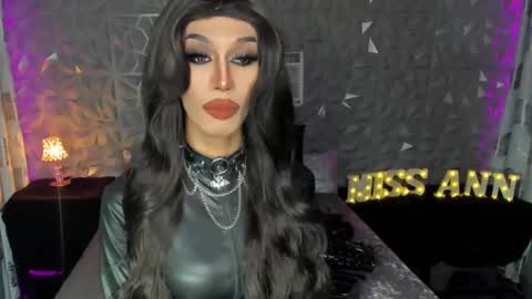 Snapshot of anitacruisze chatting on January 2025 04:04:01 AM Miss Ann online show from January 2025 04:04:01 AM