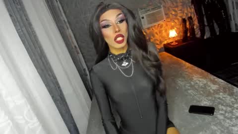 Snapshot of anitacruisze chatting on February 2025 07:48:01 AM Miss Ann online show from February 2025 07:48:01 AM