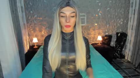 Snapshot of anitacruisze chatting on February 2025 08:06:02 AM Miss Ann online show from February 2025 08:06:02 AM