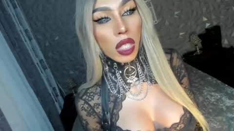 Snapshot of anitacruisze chatting on February 2025 07:36:01 PM Miss Ann online show from February 2025 07:36:01 PM