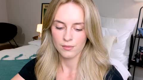 Anita online show from September 2025 03:45:01 PM