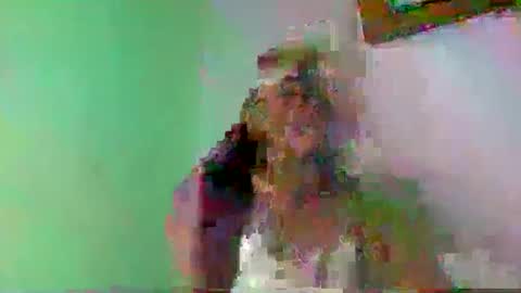 anitah01 online show from January 2025 12:37:01 PM