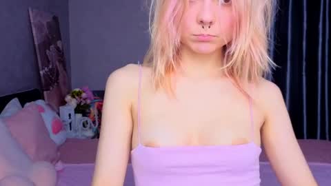 anitasweetness online show from April 2026 06:33:02 PM