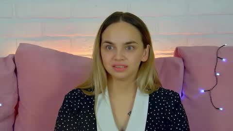 Snapshot of anitaventure chatting on October 2025 04:25:02 PM AnitaVenture online show from October 2025 04:25:02 PM