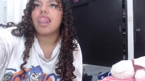 anitta_bell1 online show from February 2025 01:46:02 AM