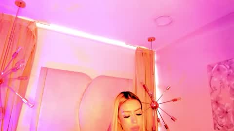 Anittatoro  online show from November 2025 06:28:02 PM