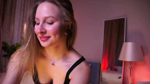 Ann online show from October 2025 01:55:01 PM