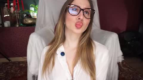 Ann online show from October 2025 02:19:01 PM