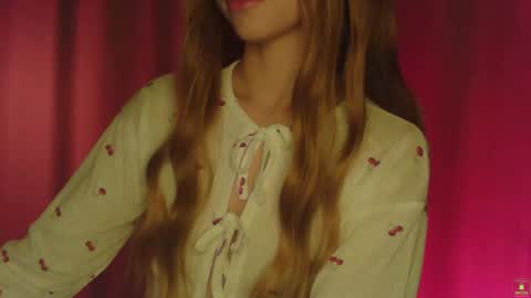 Anna online show from November 2025 01:44:02 PM