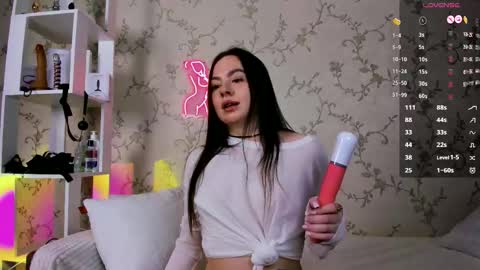 Anna online show from October 2025 02:27:01 PM