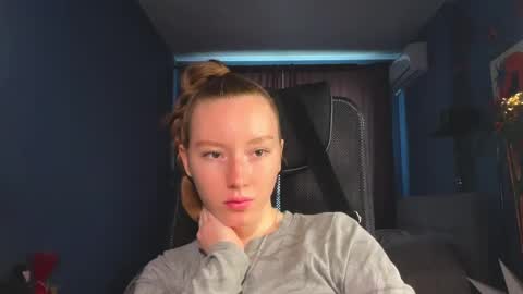 Snapshot of anna_kare chatting on April 2026 01:13:01 PM Anna online show from April 2026 01:13:01 PM