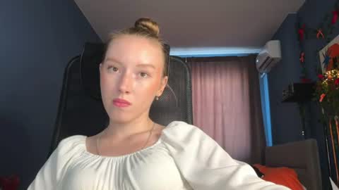 Snapshot of anna_kare chatting on June 2026 03:25:02 PM Anna online show from June 2026 03:25:02 PM