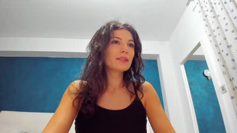 Anna online show from December 2024 10:06:02 AM