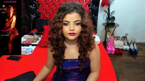 Ana   online show from September 2025 10:21:02 PM