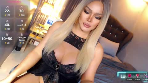 Snapshot of anna_mclaine chatting on June 2026 12:26:01 AM Miss Anna online show from June 2026 12:26:01 AM