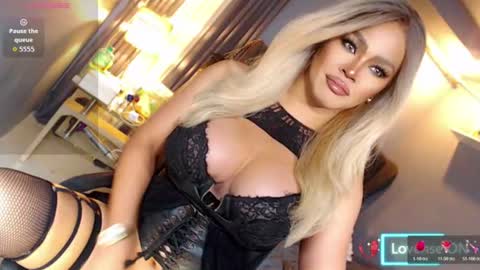 Snapshot of anna_mclaine chatting on July 2026 03:03:02 PM Miss Anna online show from July 2026 03:03:02 PM