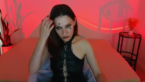 annaabels online show from October 2025 08:04:02 AM