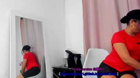 Snapshot of annaarela chatting on September 2025 12:15:01 PM Annaarela online show from September 2025 12:15:01 PM
