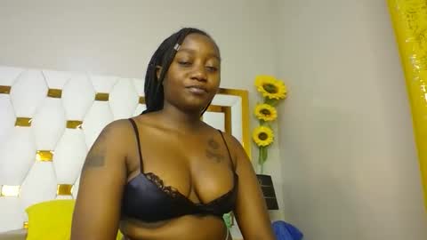 Snapshot of annabel038 chatting on January 2025 03:06:02 AM Annabel online show from January 2025 03:06:02 AM