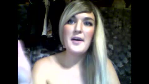 Snapshot of annabelle7777 chatting on January 2025 03:46:01 AM Anna online show from January 2025 03:46:01 AM