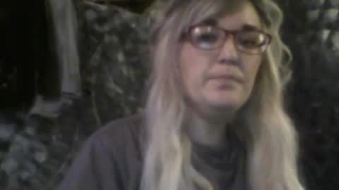 Snapshot of annabelle7777 chatting on January 2025 05:44:01 PM Anna online show from January 2025 05:44:01 PM