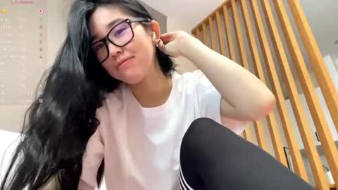 Aya  online show from November 2025 09:19:02 AM