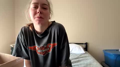 Snapshot of annabellemonroe69 chatting on November 2025 03:01:02 PM annabellemonroe69 online show from November 2025 03:01:02 PM