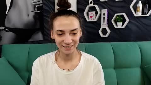 annabishop online show from February 2025 03:21:01 AM