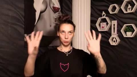 annabishop online show from October 2025 01:15:02 AM