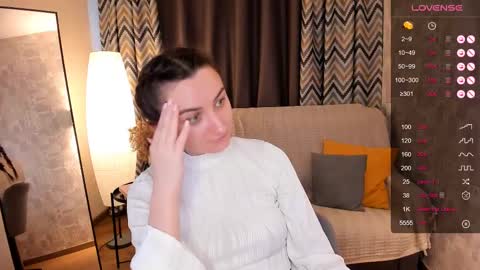 Anna online show from March 2025 08:27:01 AM