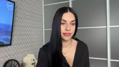 CLEOPATRA online show from January 2025 10:00:02 AM