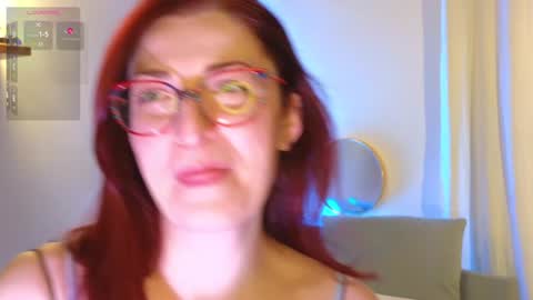 Snapshot of annahaunter chatting on December 2024 06:48:01 PM Alice online show from December 2024 06:48:01 PM