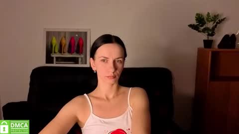 Snapshot of annakillian_kiss chatting on February 2026 12:27:01 PM Anna online show from February 2026 12:27:01 PM