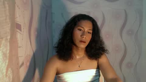 annalala22 online show from April 2026 08:42:02 PM