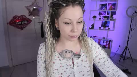 Snapshot of annanebula chatting on October 2025 02:35:01 AM Anna online show from October 2025 02:35:01 AM