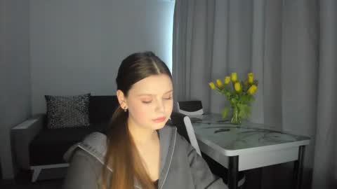 Anna online show from February 2025 03:16:01 PM
