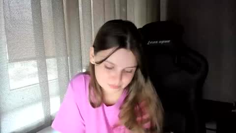 Anna online show from September 2025 02:52:02 PM