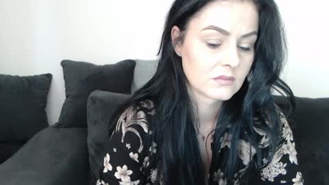 Snapshot of annarosexx chatting on June 2026 08:39:02 AM Anna online show from June 2026 08:39:02 AM