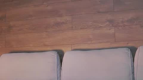 annasplash online show from January 2026 06:28:02 AM