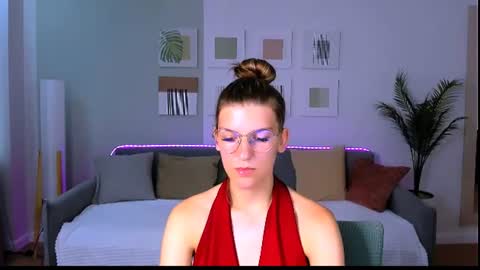 Snapshot of annathorne chatting on June 2026 05:12:01 AM Im Anna online show from June 2026 05:12:01 AM