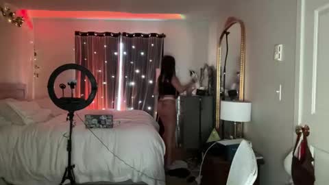 annaxoxo_ online show from December 2025 07:53:01 PM