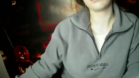 Snapshot of annbelll chatting on October 2025 05:15:02 PM Bella online show from October 2025 05:15:02 PM