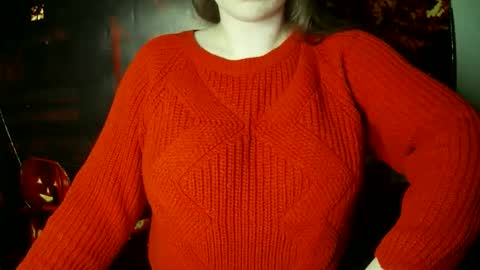 Snapshot of annbelll chatting on October 2025 05:12:02 PM Bella online show from October 2025 05:12:02 PM