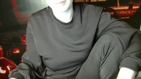 Snapshot of annbelll chatting on November 2025 07:21:01 AM Bella online show from November 2025 07:21:01 AM