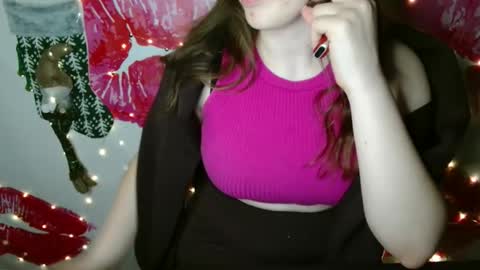 Snapshot of annbelll chatting on November 2025 07:27:01 PM Bella online show from November 2025 07:27:01 PM